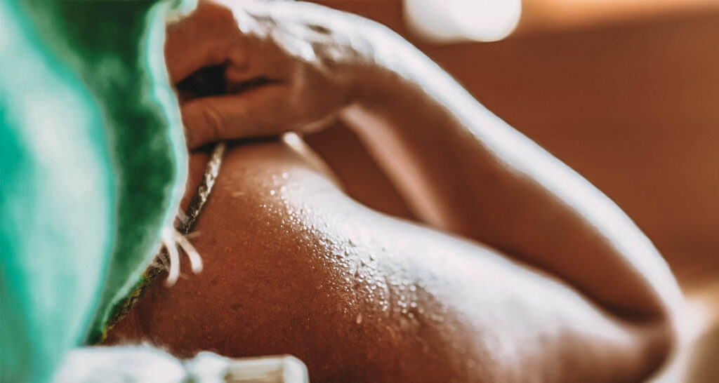 uma hora de sauna perde quantas calorias