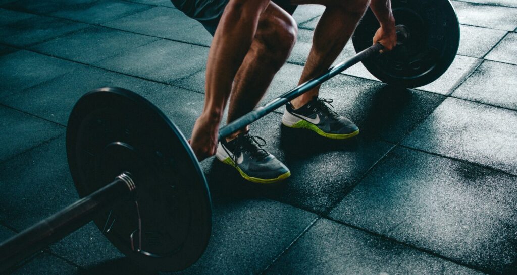 Como aliviar dor muscular pós treino?